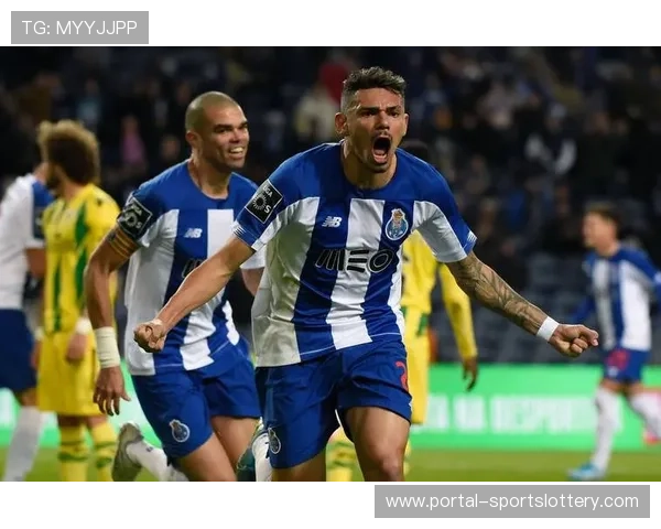 波尔图3-0大胜卡萨皮亚,高位逼抢造对手半场零射正 波尔图3-0大胜卡萨皮亚,高位逼抢造对手半场零射正