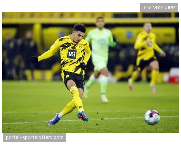 聚焦:从曼联回归的多特蒙德边锋桑乔,三月状态持续回升