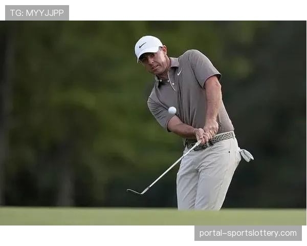 美国大师赛首轮：麦克罗伊与伯恩斯并列领先，均交出67杆